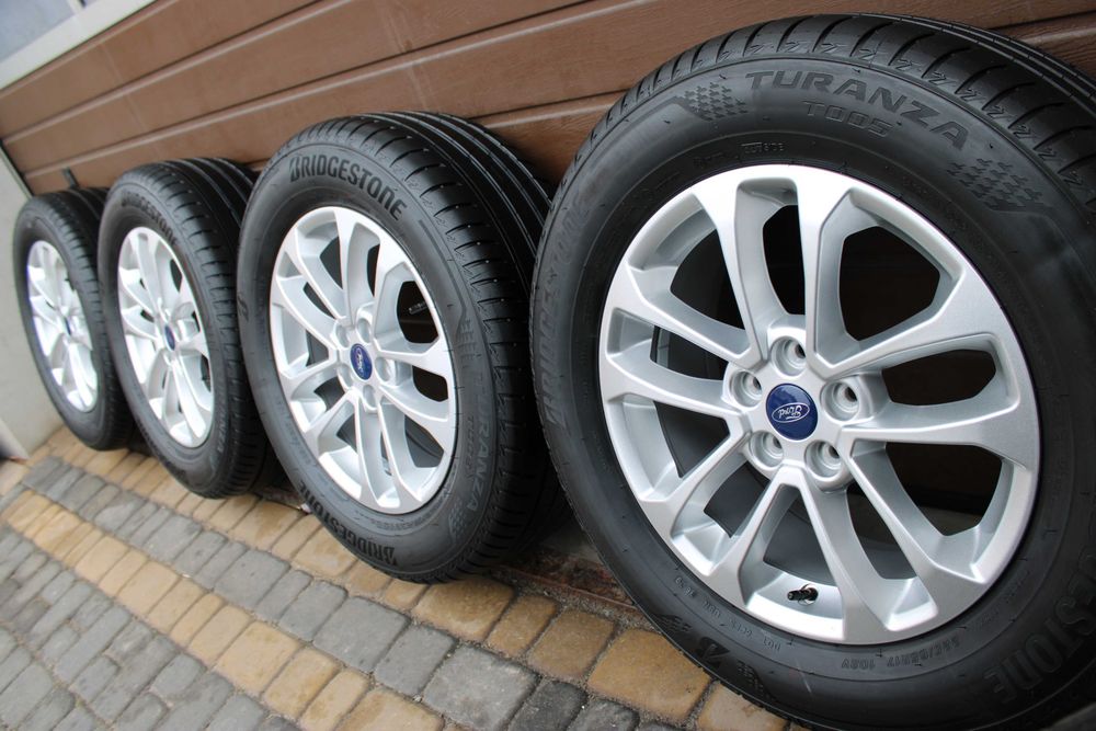 FORD PUMA Connect Kuga Mk1 Mk2 Mk3 Espace VOLVO 5x108 17'' 7J ET50