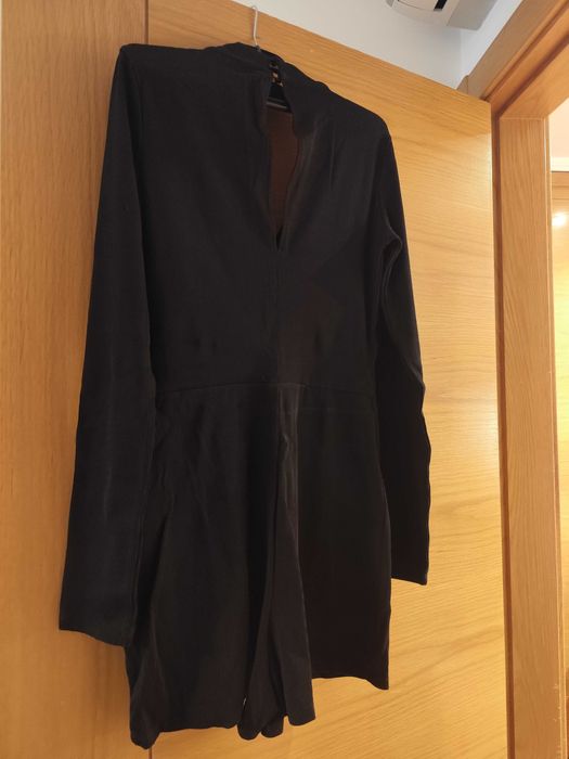 Macacão pelo joelho