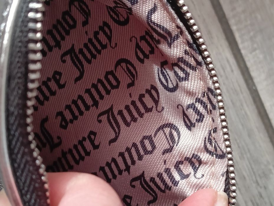 Saszetka Juicy Couture, mały portfel, mała torebka Juicy Couture