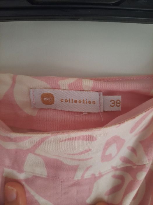 Saia com flores comprida