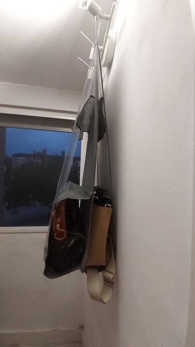 "Organizer na Torebki: Twój Idealny Przyjaciel w Szafie!"