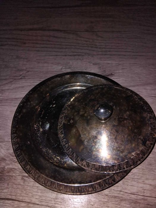 Bomboniere Vintage Wolff 24% Bleikristall com tampa e base