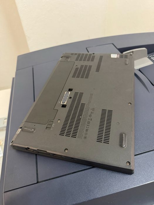 Lenovo ThinkPad X270