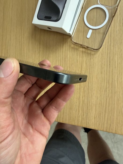 Iphone 15 pro 256gb - rezerwacja do poniedzialku
