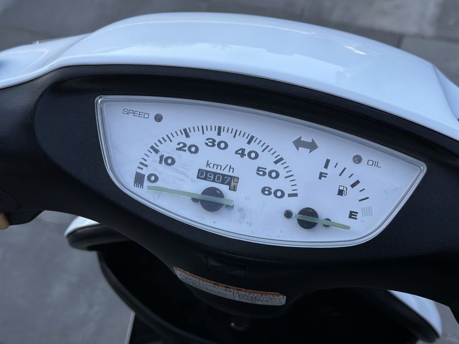 Скутер Honda Dio 35 ZX в гарному стані