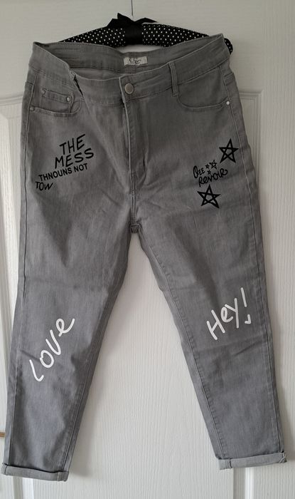 BS Jeans jeansy szare z napisami,r 42,nowe z metką