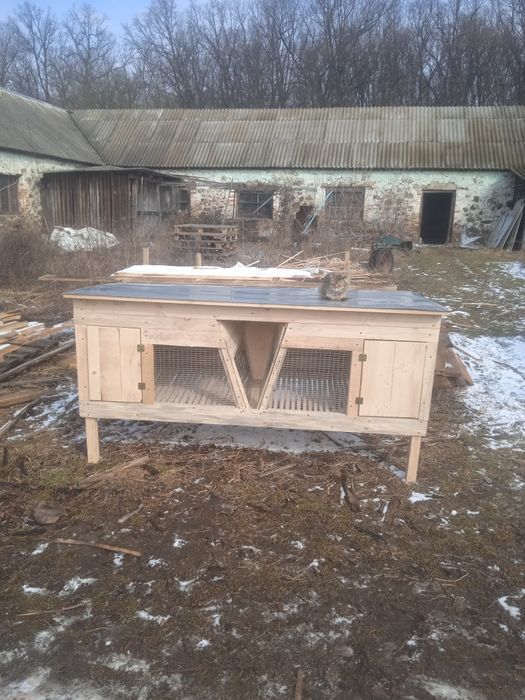 Кролятник в наявності 4000(+500накриття)