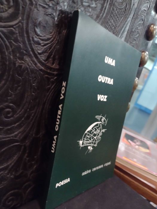 Uma outra Voz - Adelina Caravana Rigaud "Poesia"