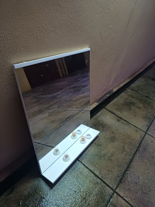 Vendo espelho para casa de banho novíssimo