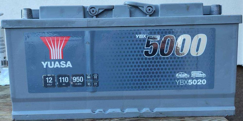 Akumulator samochodowy YUASA 110Ah, 950A, 91% sprawności