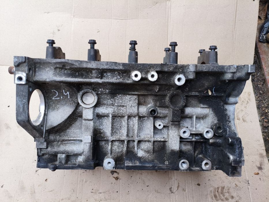 Блок цилиндров G4KA,G4KC,2.0-2.4бензин Киа,Хюндай,Kia Hyundai