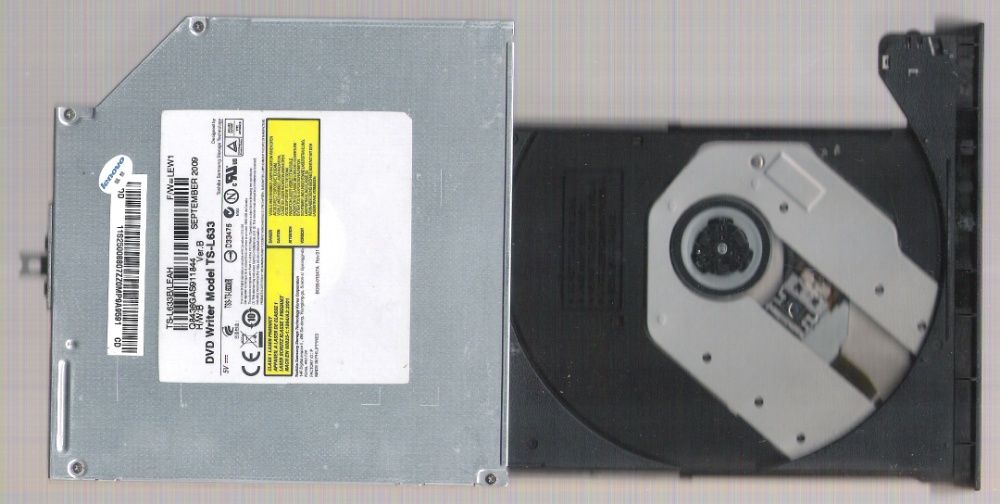 Продам недорого читающий привод для ноутбуков CD,DVD TS-L633B SATA