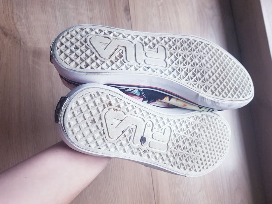 Buty sportowe , trampki , tenisowki damskie marki Fila rozmiar 39.