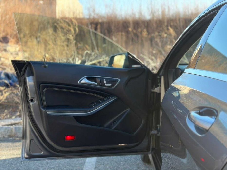 Mercedes-Benz CLA 250 4MATIC      2019