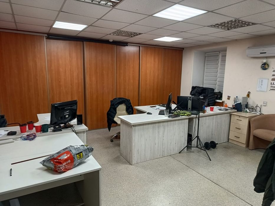 Продається офісне приміщення в центрі - 115 м²