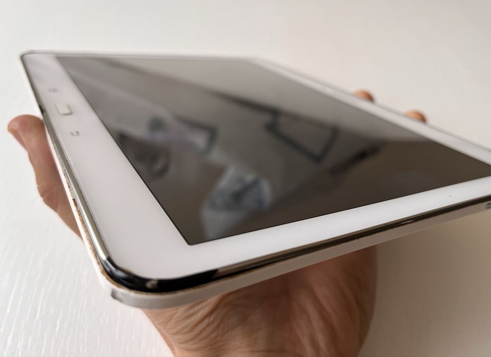 Планшет Samsung Galaxy Tab 4 10.1 (SM-T530)