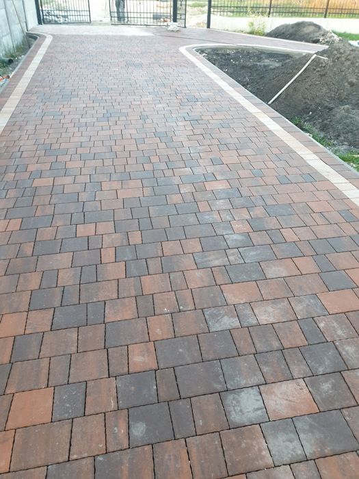 Układanie kostki brukowej