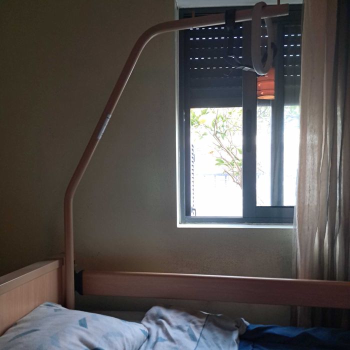 Cama articulada eléctrica