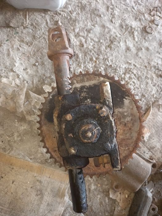 Вал. Корпуса с подшипниками. Шкивы.звездочки