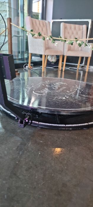 Video / Photo Booth 360 Casamentos, Aniversários e Outros