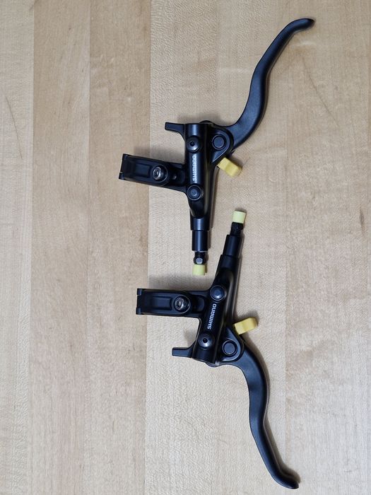 Travões Shimano BL-M4100/BR-MT410 novos a estrear