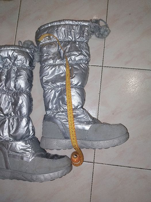 Сапоги серебристые дутики