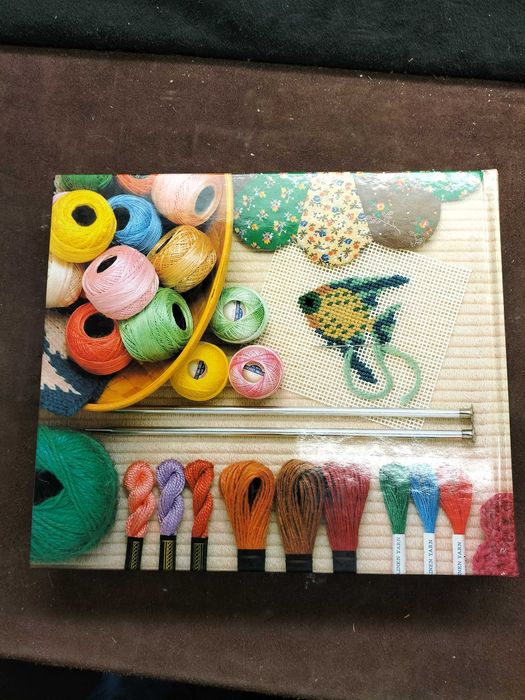 "O Grande Livro dos Lavores" (CXL1)