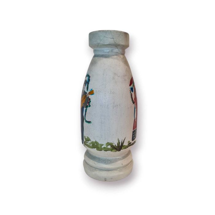 Jarra Decorativa Faiança Pintada à Mão – Cena Tradicional