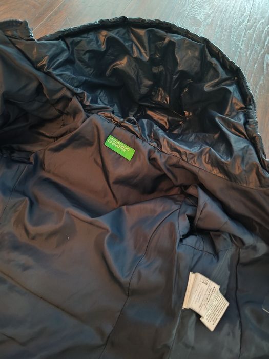 Puchowa kurtka dziewczęca 4/5 lat 110 116 Benetton prawie nowa. Super