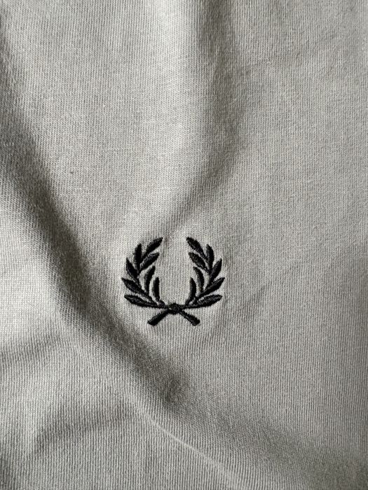 Футболка Fred Perry (на лампасах)