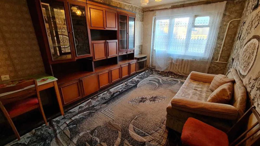 ПРОДАМ 2-х кім проспект Воскресенський 30-Б