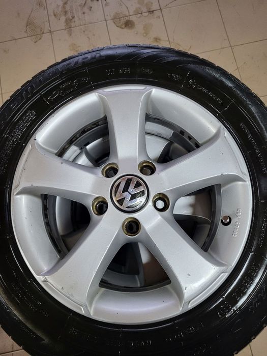 Гума з дисками 15R на Caddy