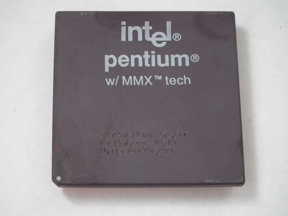 Zabytkowy procesor MMX Tech 166 MHz
