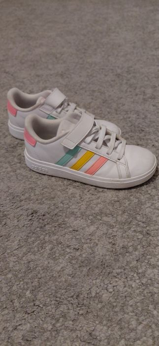 Adidas menina nr 33