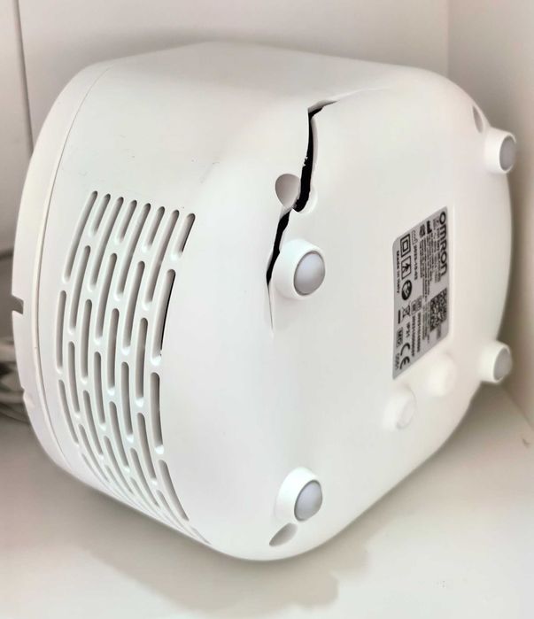 OMRON X101 EASY nebulizator dla dzieci i dorosłych defekt