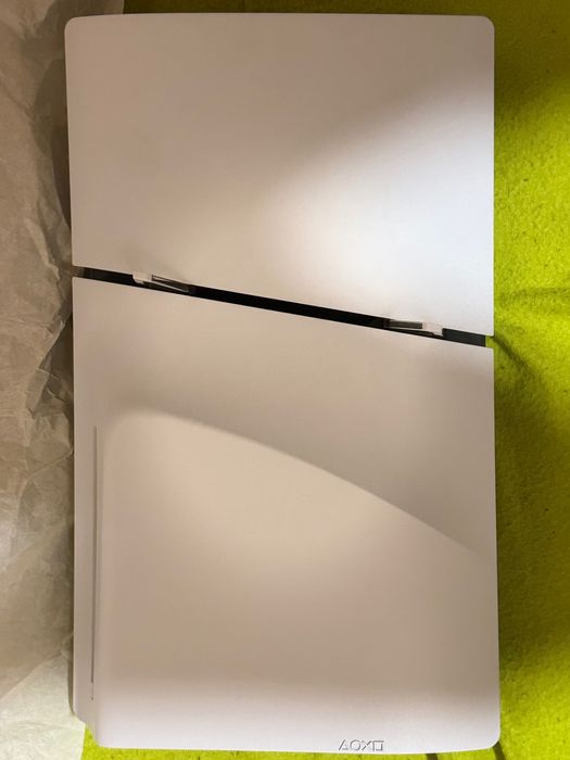 Comprado a 1 mês na worten com fatura e tudo se precisar