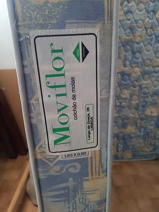Colchão de mola solteiro