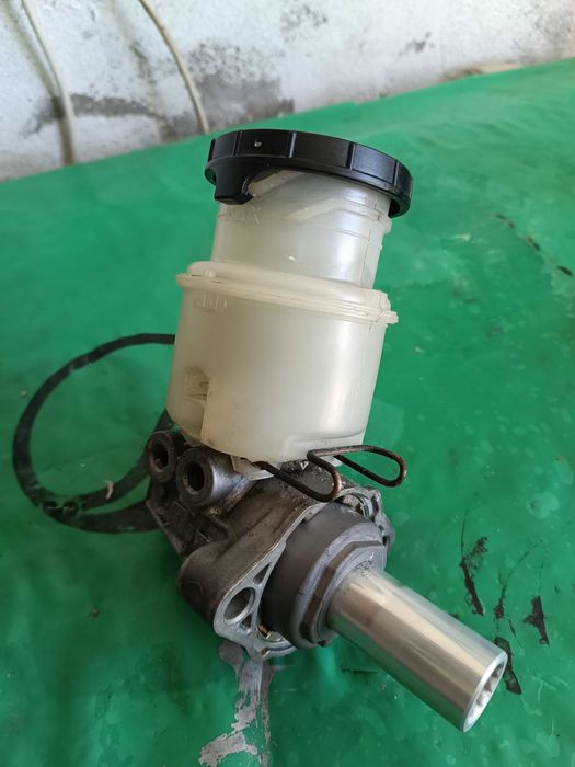 - Opel Fontera 2,8 TDI- Bomba Travões e Alternador