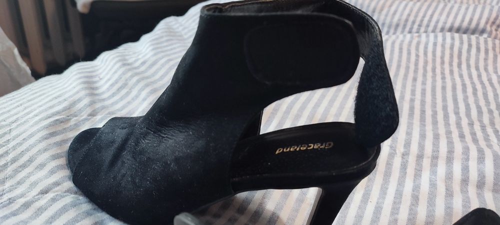 Buty damskie, szpilki