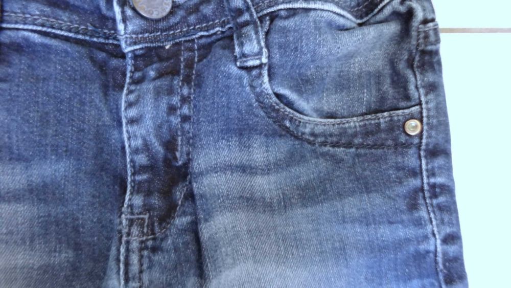 Jak NOWE jeansowe spodnie rurki Levi's 128-134 na 8 lat