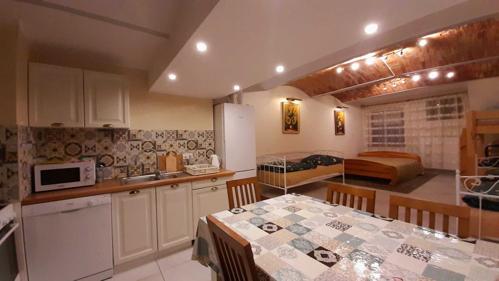 Noclegi APARTAMENTY kuchnia łazienka NIEMODLIN noclegi hotel parking