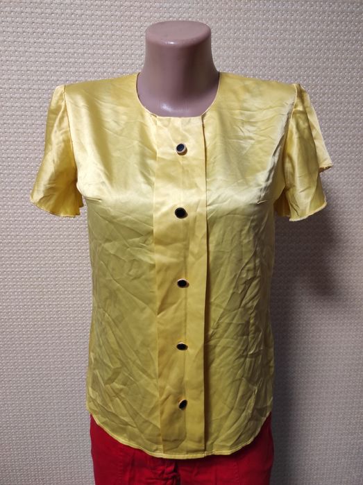 Жіночі блузки 46 розміру