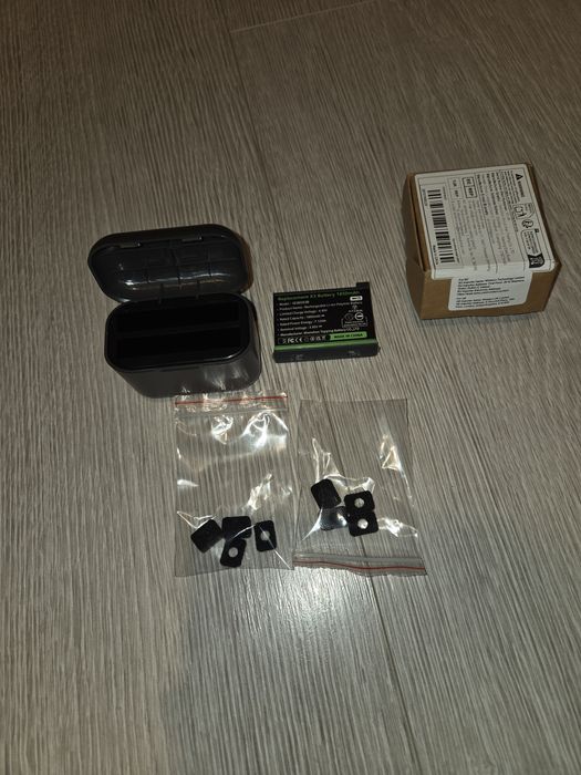 Insta 360 X3,  bateria plus akcesoria.