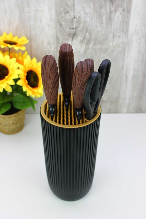 Zestaw noży kuchennych 6 el. – stal nierdzewna, blok z ostrzałką 6309