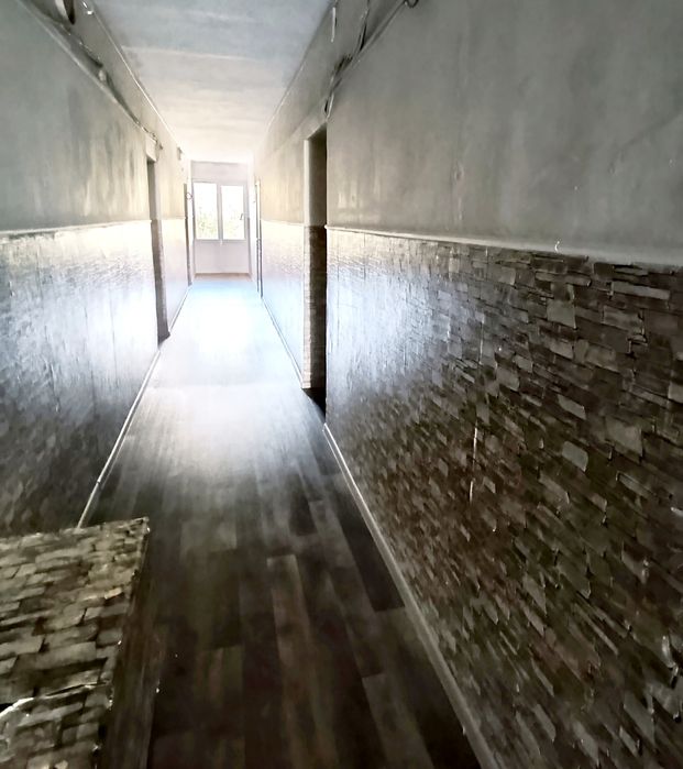 Оренда! Кімната у гуртожитку, Хіммістечко