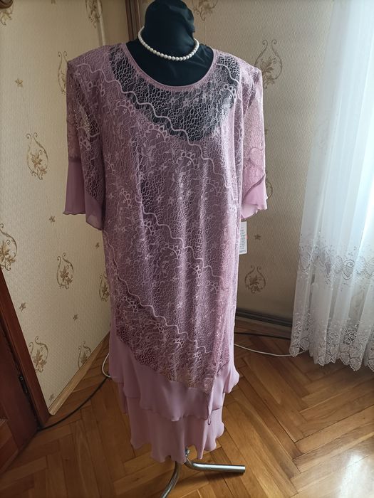 Sukienka z koronką, rozmiar 52