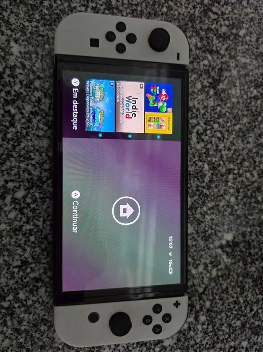 Nintendo Switch OLED + Cartão SD 256GB