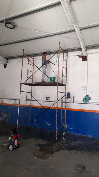 Executamos trabalhos de pintura e reformas em geral