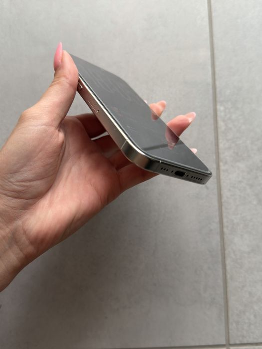 Iphone 15 pro,256 gb
