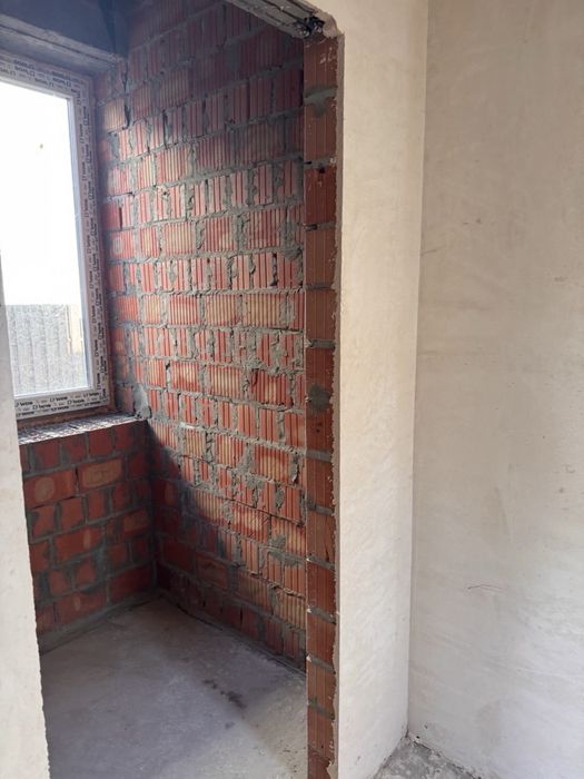 ДОВГОСТРОКОВА Оренда фасад Варшавська траса. Газ! 4 сотки